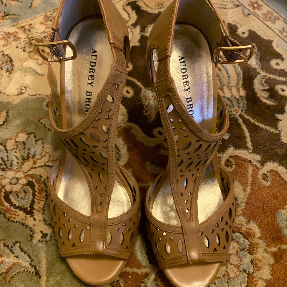 AUDREY BROOKE HEELS